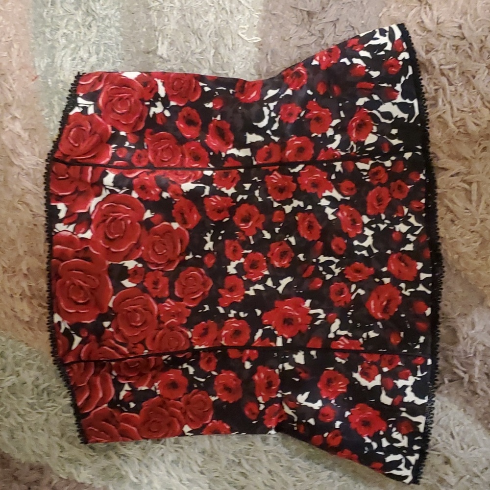 White house black market red roses bodice with stays strapless sz 4